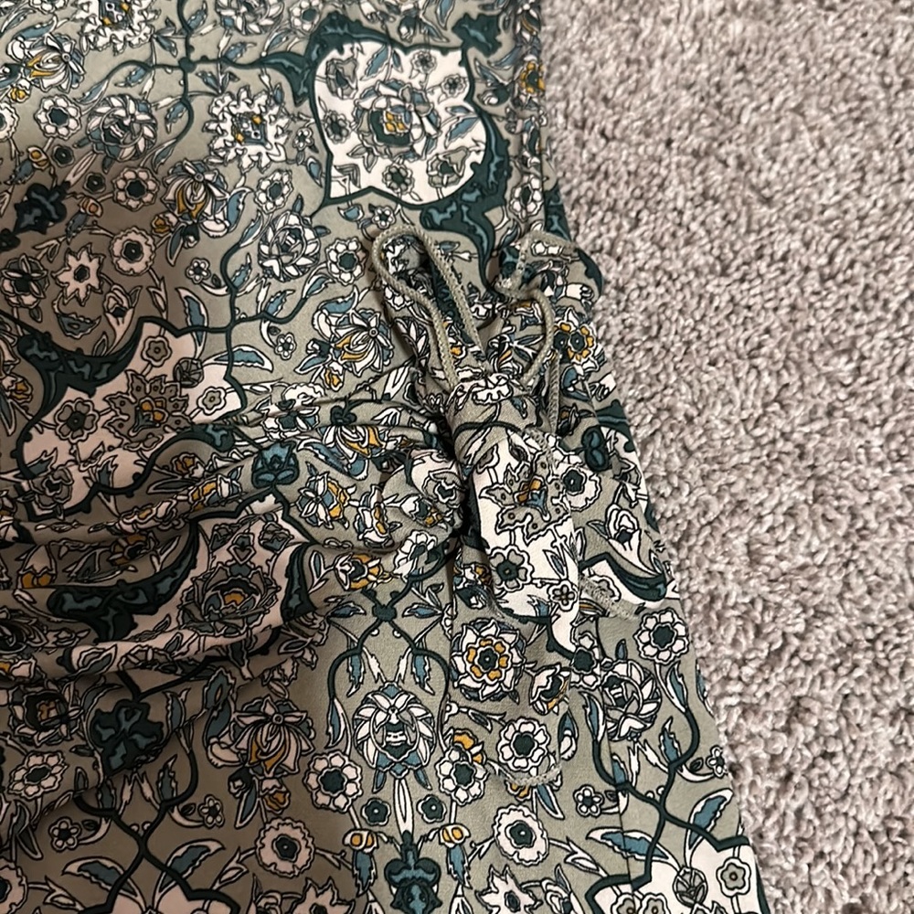Max Studio Green Pattern Dress - Picture 4 of 6